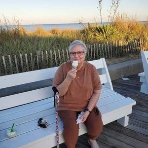 Meet your Posher, Rita